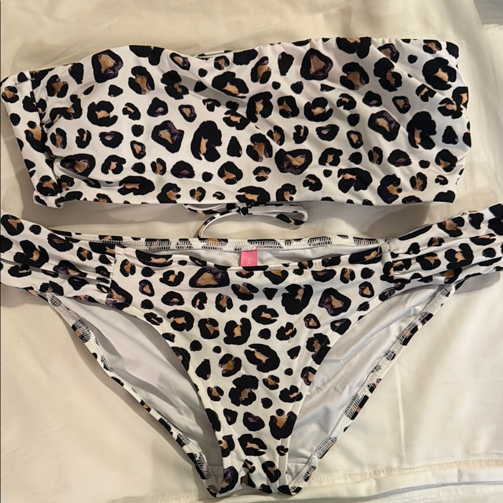 Victoria’s Secret bikini leopard print Large